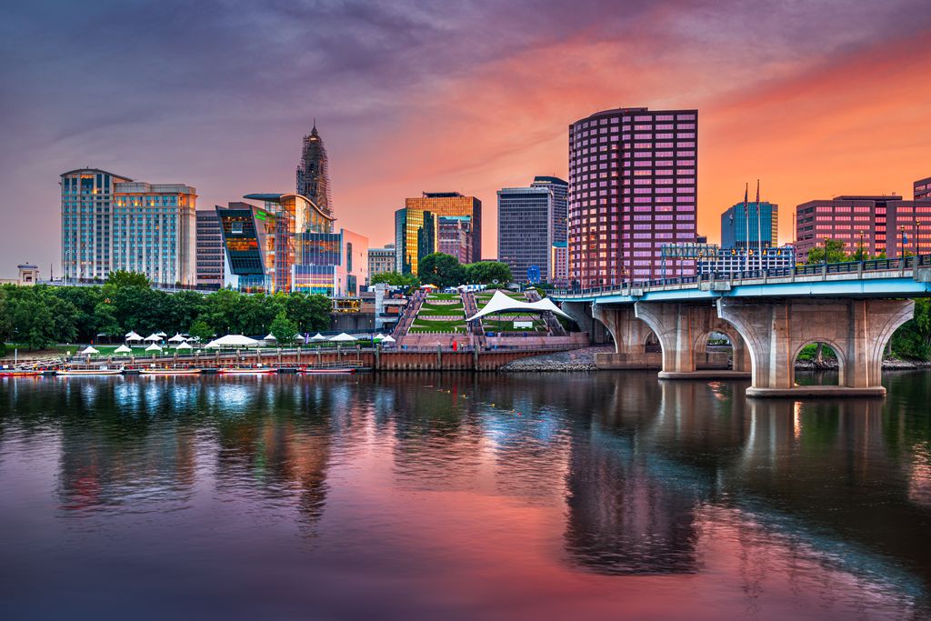 Hartford, Connecticut, USA downtown skyline at sunset.